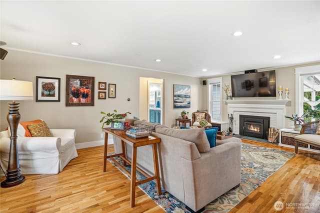 Property photo for 18903 127th Place SE, Renton photo 3
