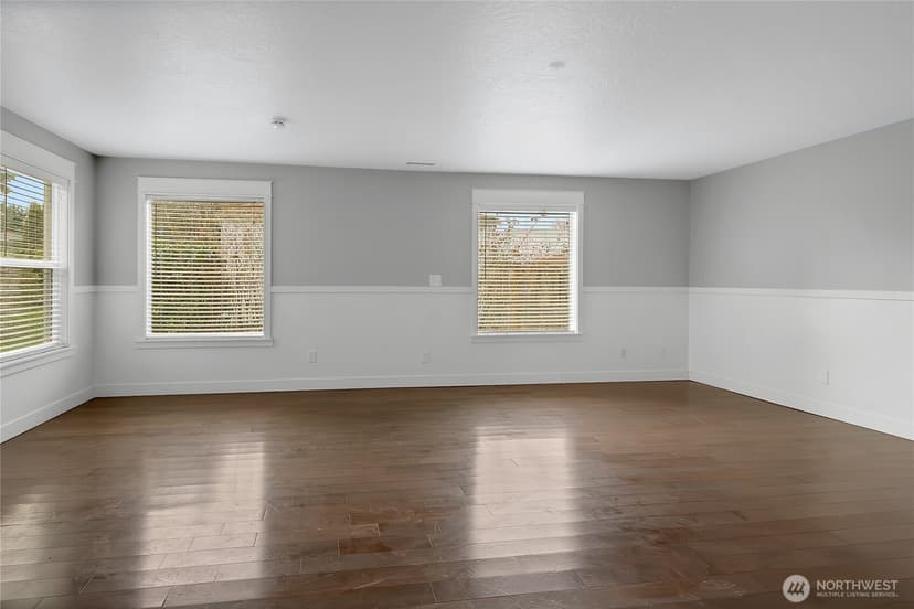 Property photo for 711 Le Lou Wa Place NE, Tacoma photo 7