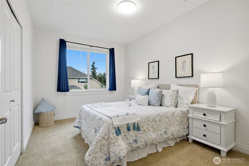 Property photo for 612 128th Avenue NE, Bellevue photo 29