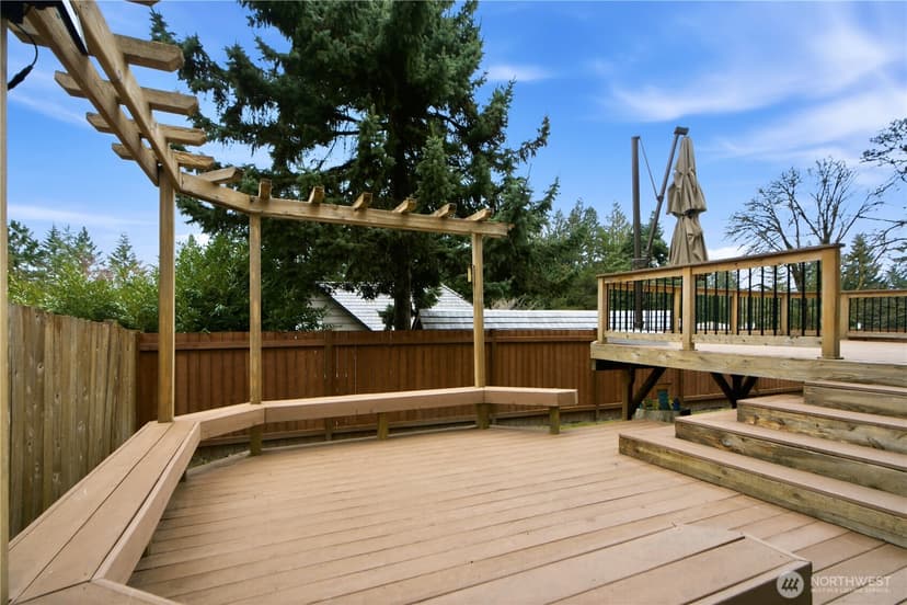 Property photo for 612 128th Avenue NE, Bellevue photo 36