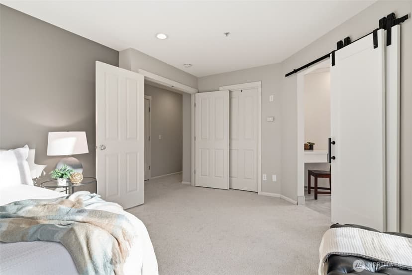 Property photo for 22225 45th Avenue S, Kent photo 21