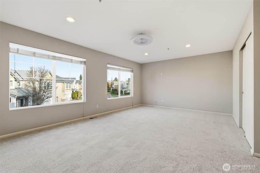 Property photo for 22225 45th Avenue S, Kent photo 28