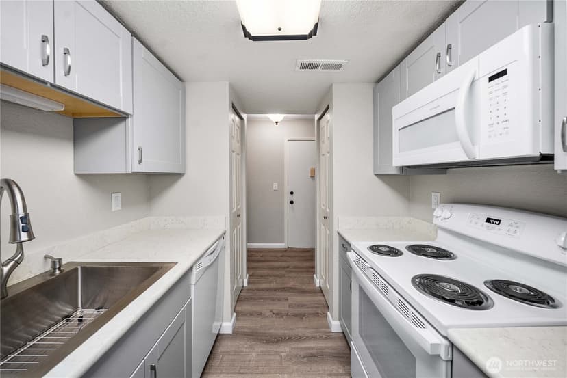Property photo for 23415 101st Avenue SE #F110, Kent photo 11