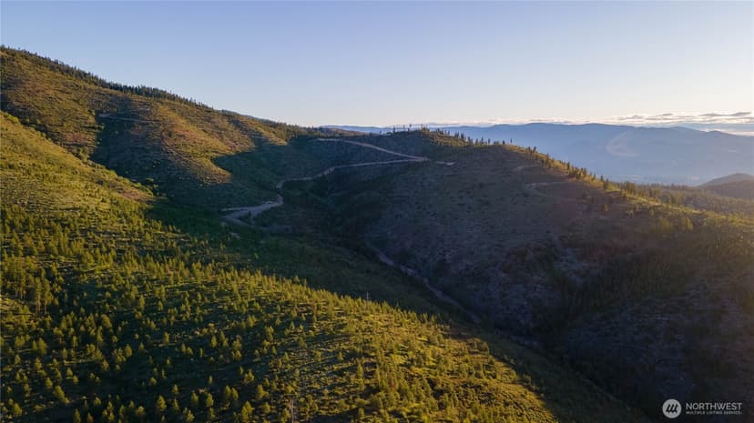 Property photo for 2 USFS 5350, Chelan photo 4