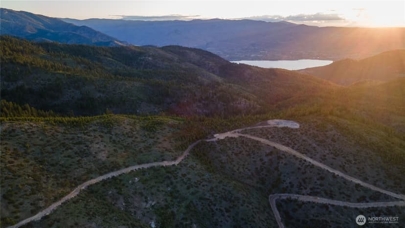 Property photo for 2 USFS 5350, Chelan photo 8