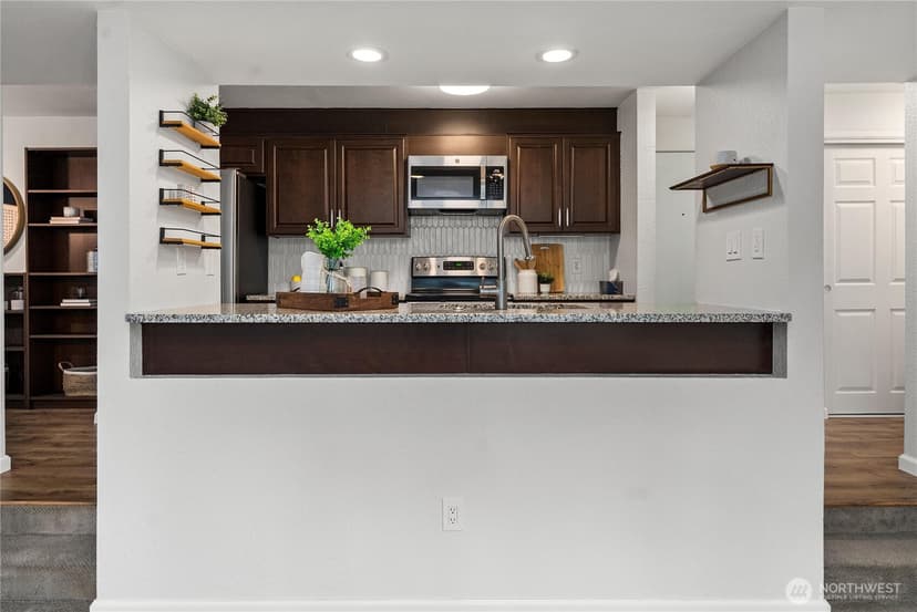 Property photo for 3609 14th Avenue W #204, Seattle photo 10