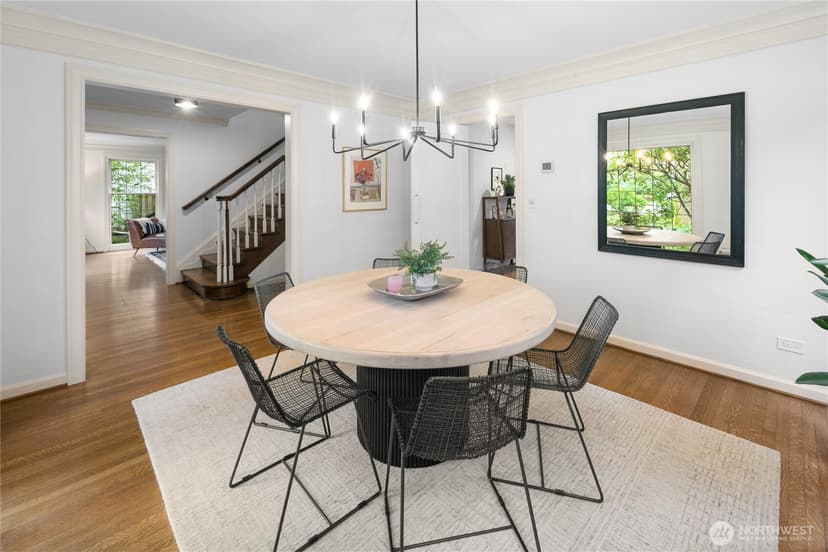 Property photo for 625 34th Avenue E, Seattle photo 8