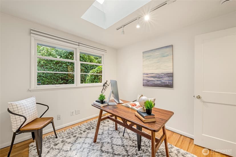 Property photo for 2527 72nd Avenue SE, Mercer Island photo 16