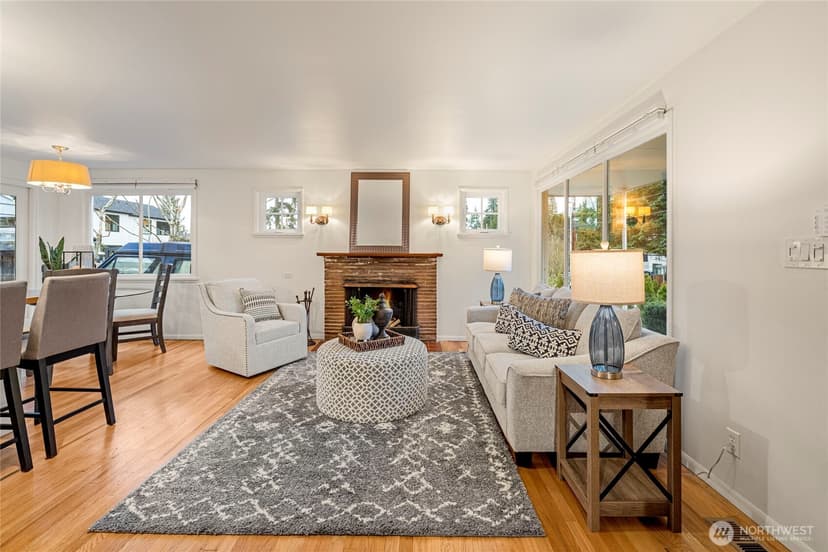 Property photo for 2527 72nd Avenue SE, Mercer Island photo 3