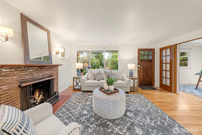 Property photo for 2527 72nd Avenue SE, Mercer Island photo 5