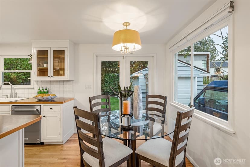 Property photo for 2527 72nd Avenue SE, Mercer Island photo 9