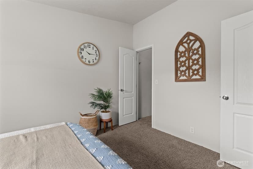 Property photo for 13814 21st Ave E, Tacoma photo 22