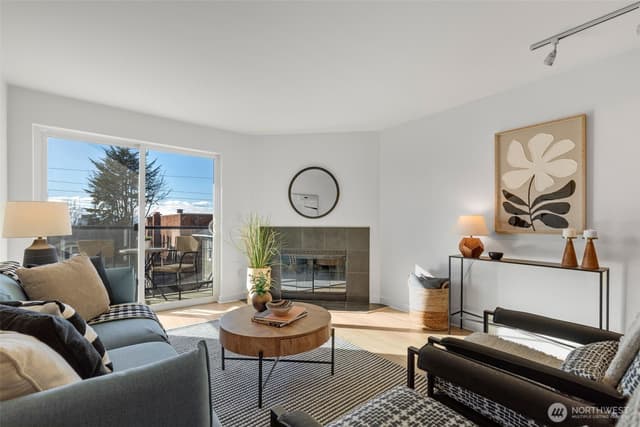 Property photo for 231 Belmont Avenue E #206, Seattle