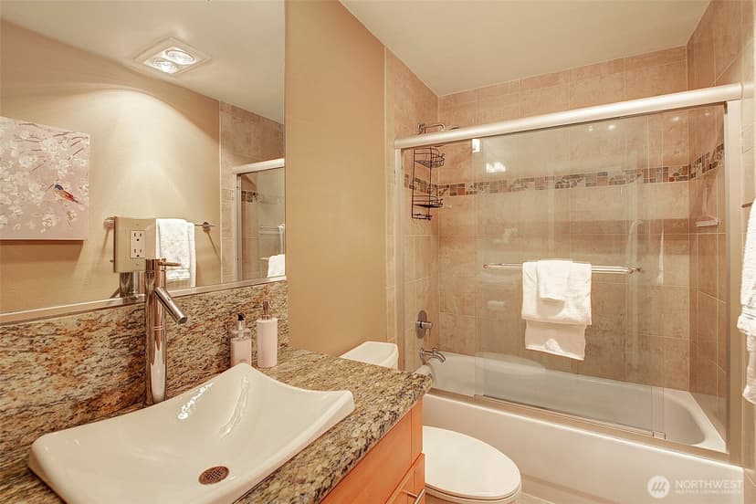 Property photo for 8503 Bowdoin Way #203, Edmonds photo 16