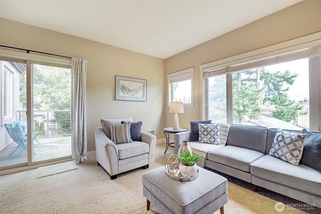Property photo for 8503 Bowdoin Way #203, Edmonds photo 5