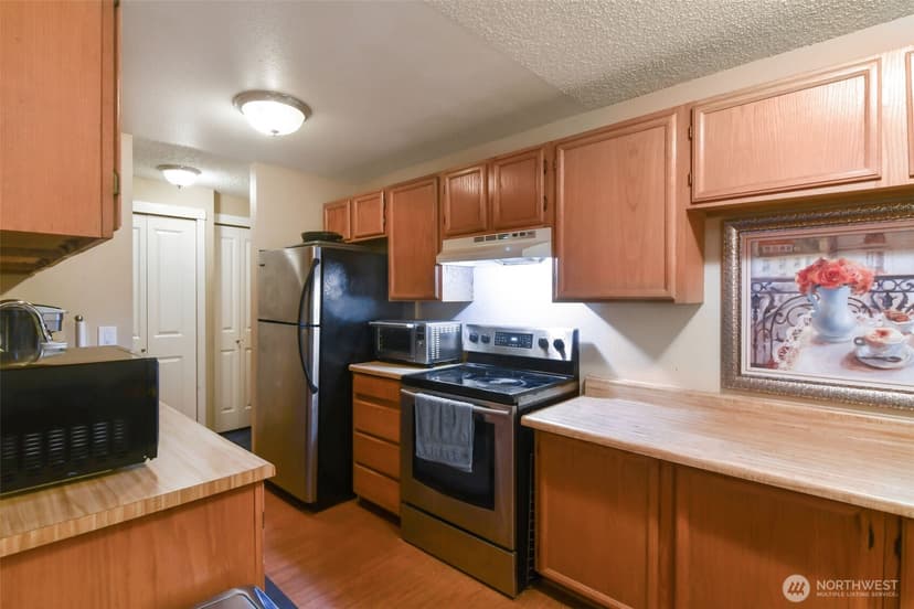 Property photo for 10501 8th Avenue NE #111, Seattle photo 8