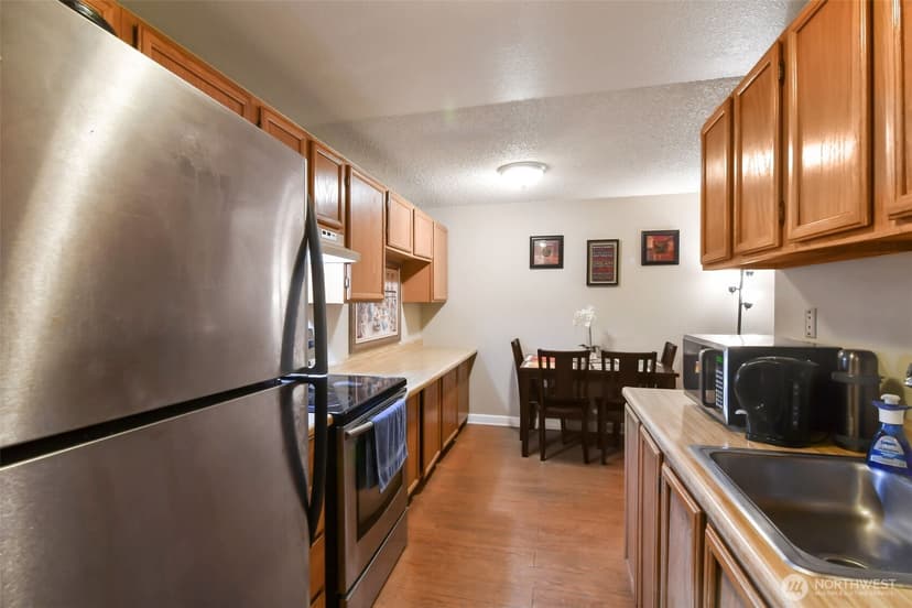 Property photo for 10501 8th Avenue NE #111, Seattle photo 7