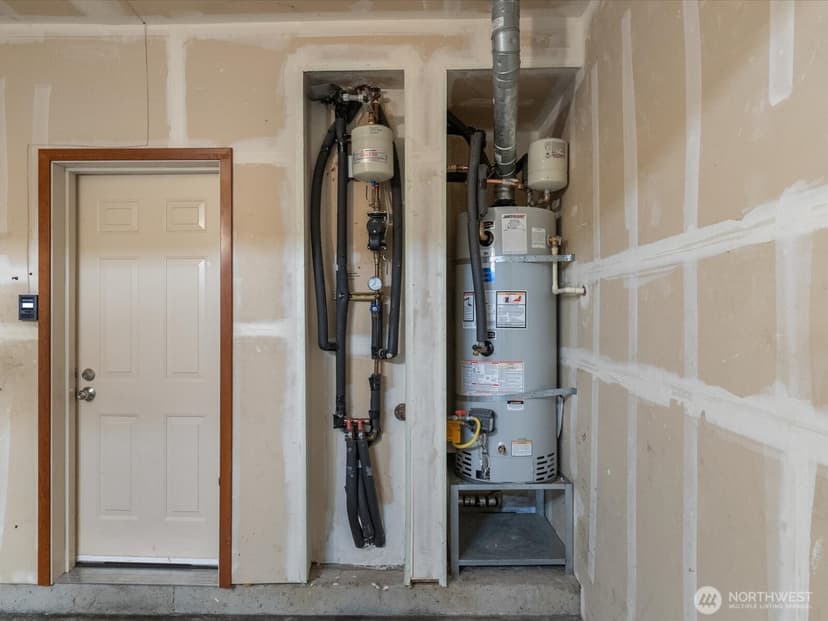 Property photo for 18410 36th Avenue W #C, Lynnwood photo 35