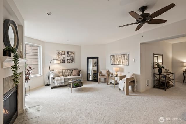 Property photo for 1525 NW 57th Street #610, Seattle photo 5
