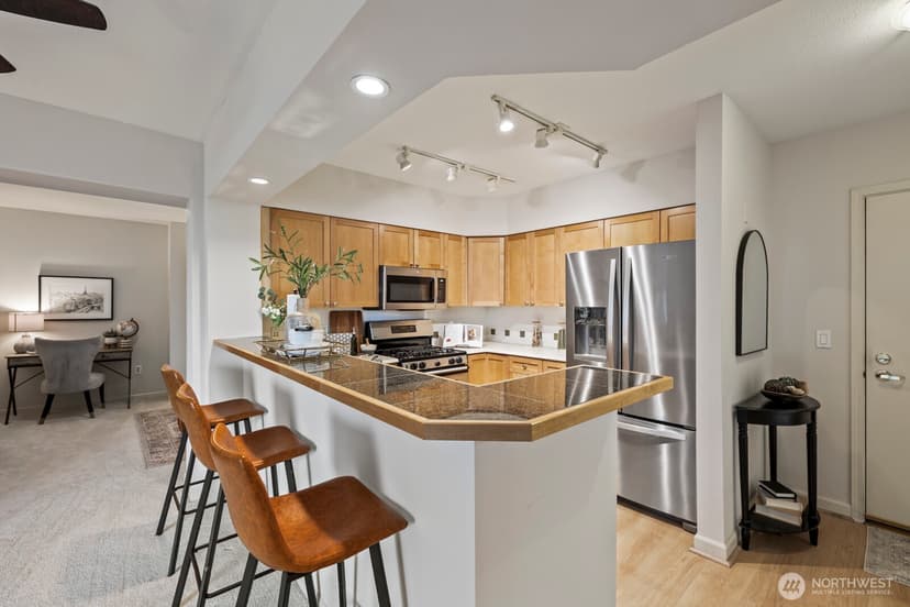 Property photo for 1525 NW 57th Street #610, Seattle photo 8