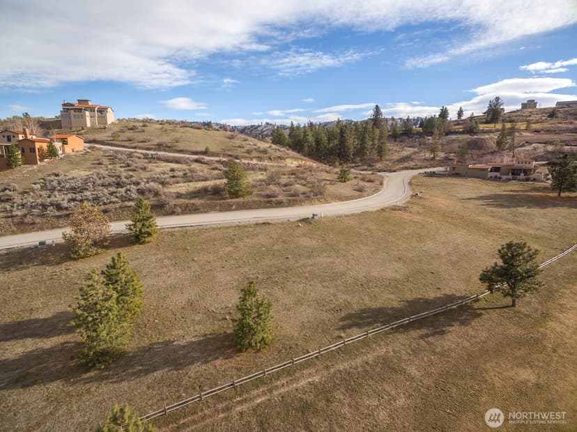 Property photo for 320 Paintbrush Road, Chelan photo 8
