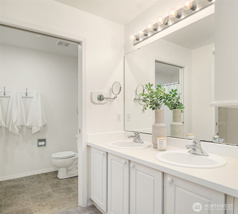 Property photo for 23757 SE 52nd Lane #13-1, Issaquah photo 27