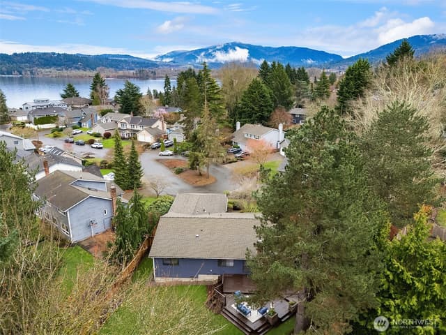 Property photo for 19202 SE 43rd Place, Issaquah photo 4