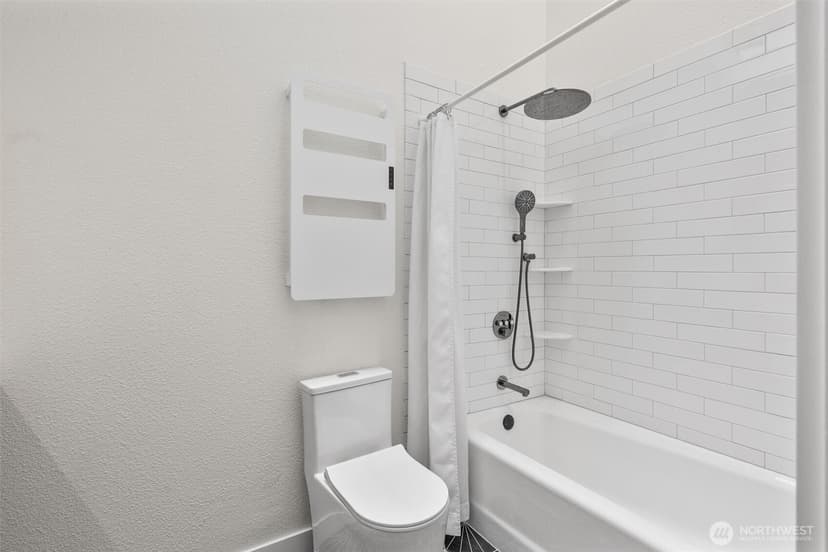 Property photo for 22904 NE 51st St, Redmond photo 13