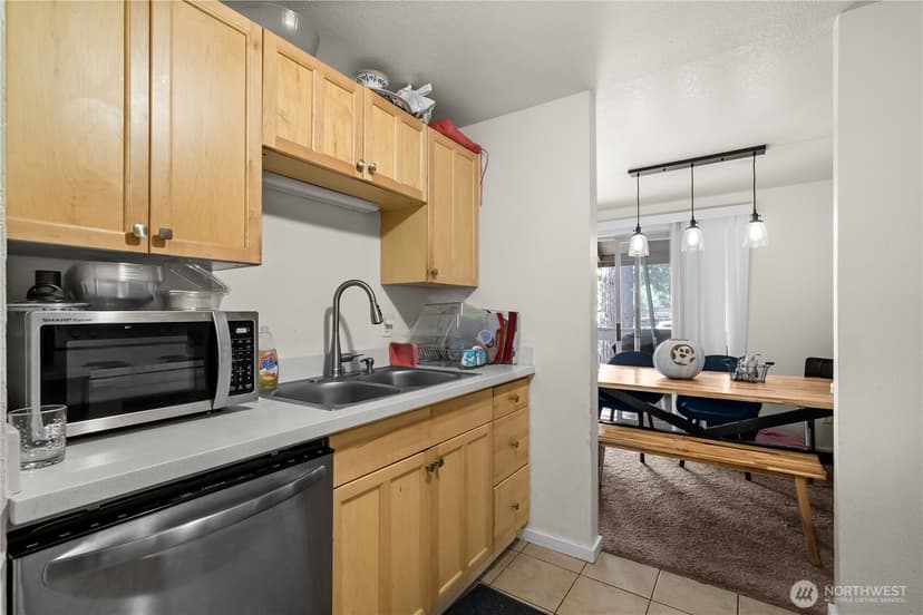 Property photo for 20032 66th Place W #B3, Lynnwood photo 6