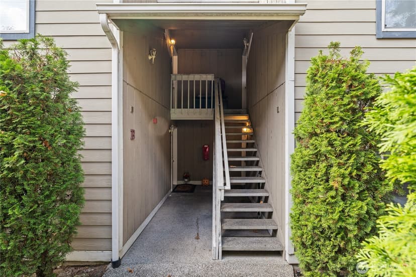 Property photo for 20032 66th Place W #B3, Lynnwood photo 21