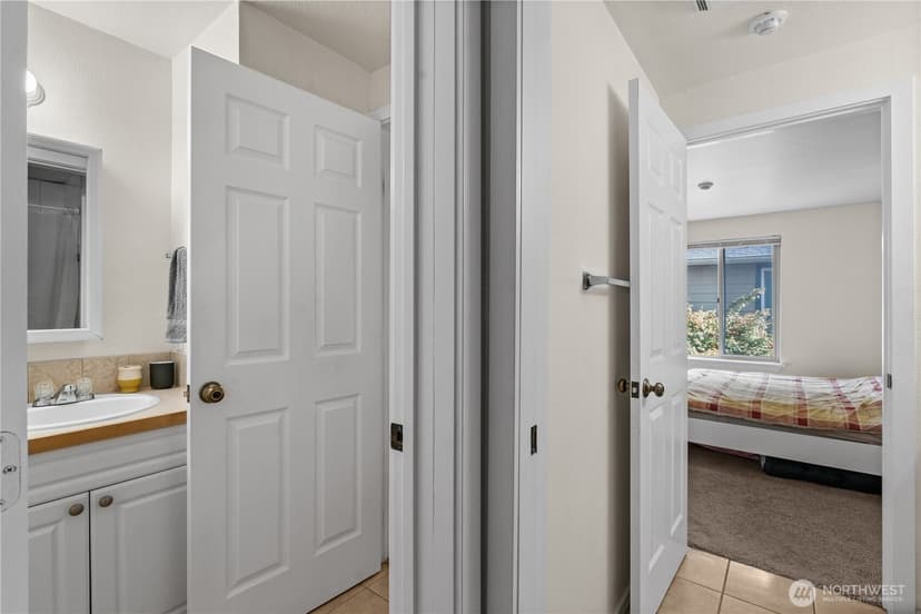 Property photo for 20032 66th Place W #B3, Lynnwood photo 14