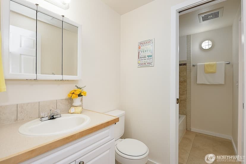 Property photo for 20032 66th Place W #B3, Lynnwood photo 12