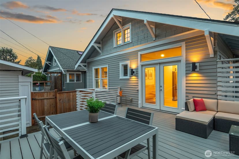Property photo for 2629 Boyer Avenue E, Seattle photo 5