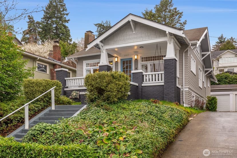 Property photo for 2629 Boyer Avenue E, Seattle