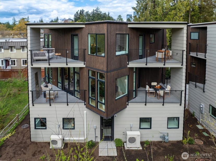 Property photo for 417 102nd Avenue SE, Bellevue photo 40