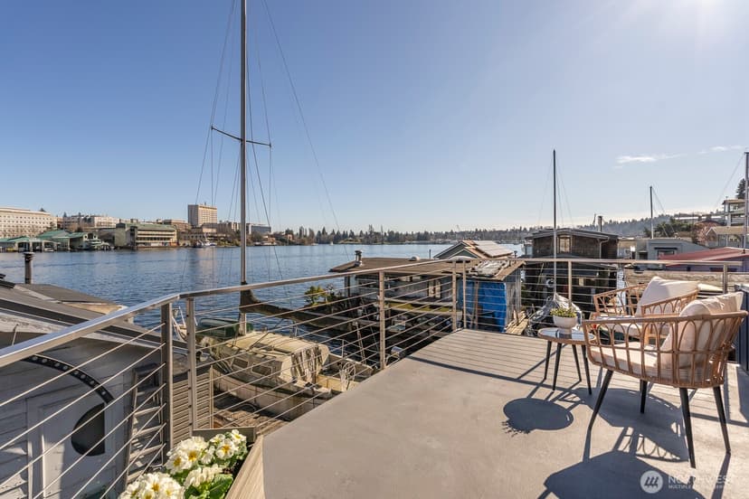 Property photo for 3110 Portage Bay Place E #C, Seattle photo 10