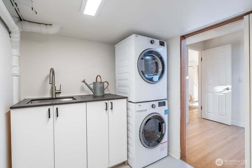 Property photo for 3110 Portage Bay Place E #C, Seattle photo 19