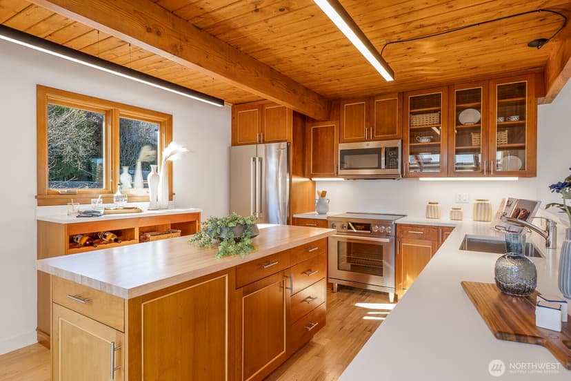 Property photo for 3110 Portage Bay Place E #C, Seattle photo 8