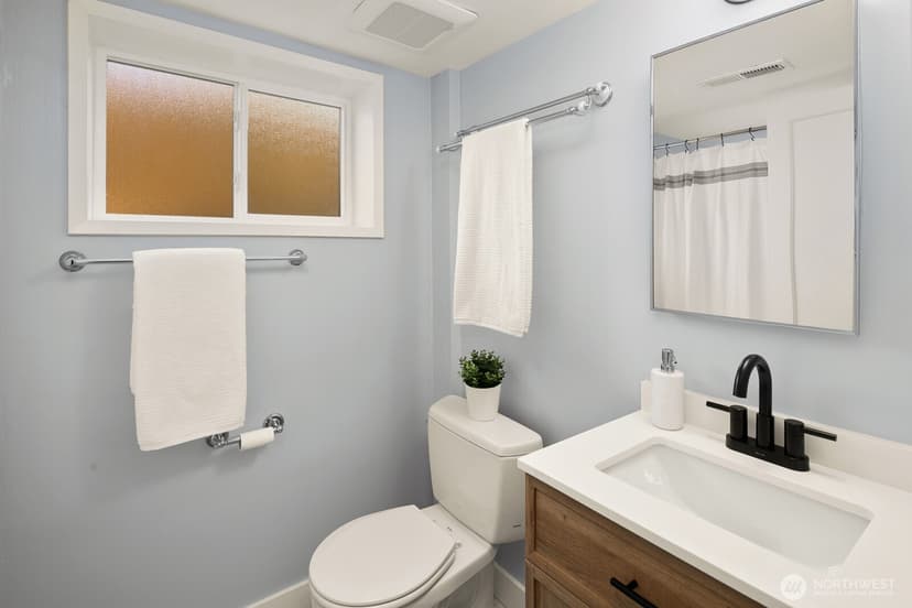 Property photo for 7041 14th Avenue NW, Seattle photo 28