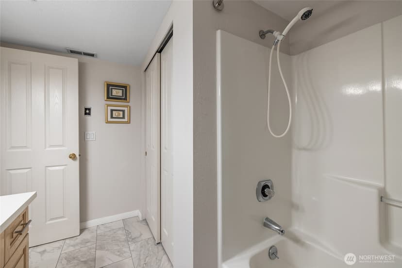 Property photo for 7336 Steilacoom Boulevard SW, Lakewood photo 28