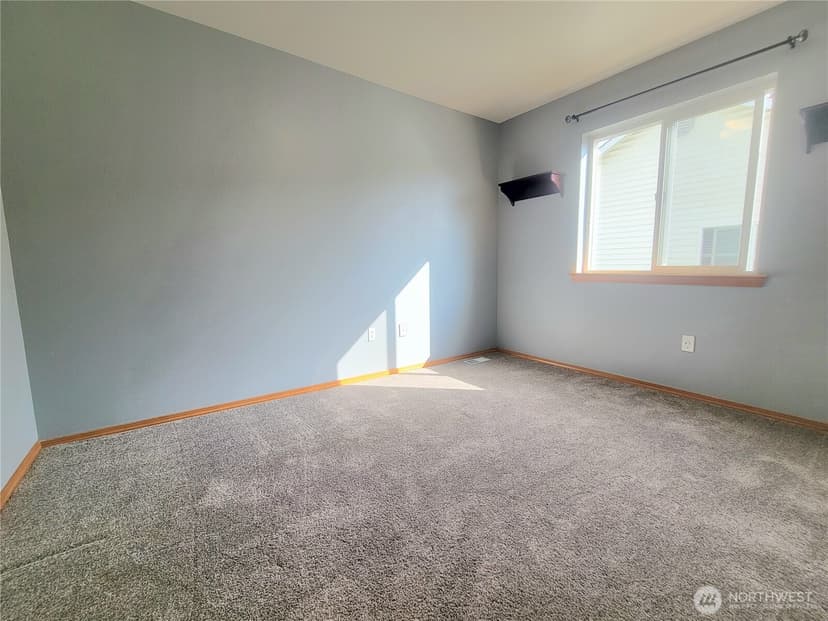 Property photo for 10025 2nd Place SE, Lake Stevens photo 15