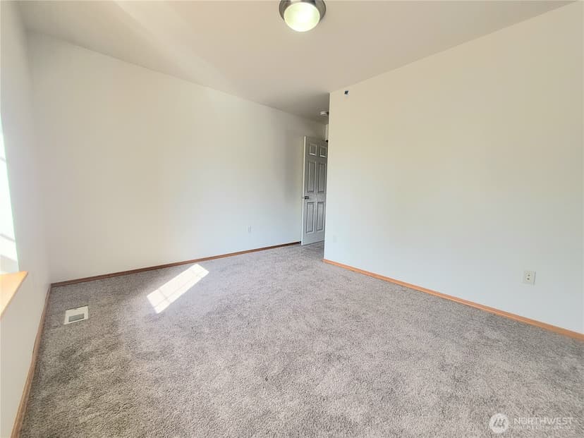 Property photo for 10025 2nd Place SE, Lake Stevens photo 20