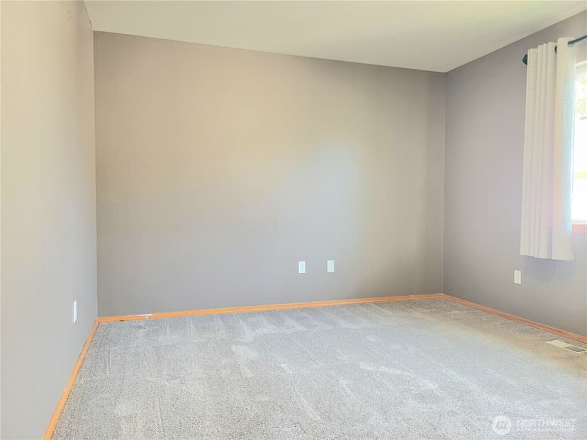Property photo for 10025 2nd Place SE, Lake Stevens photo 11