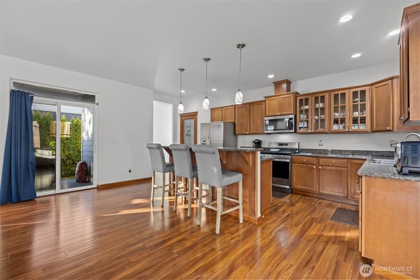 Property photo for 4322 25th Street SE, Puyallup photo 7