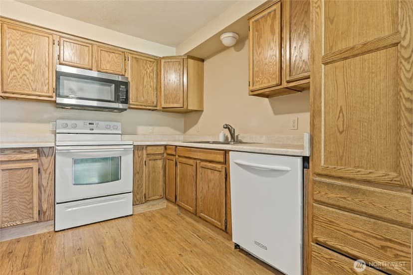 Property photo for 21324 119th Street E, Bonney Lake photo 10