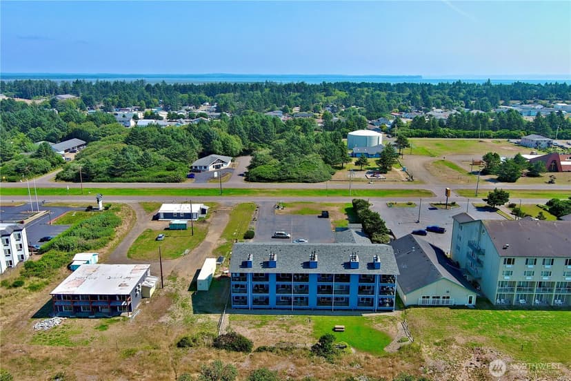 Property photo for 835 Ocean Shores Boulevard NW #307, Ocean Shores photo 32