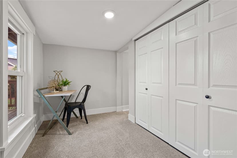 Property photo for 5526 20th Avenue S, Seattle photo 24