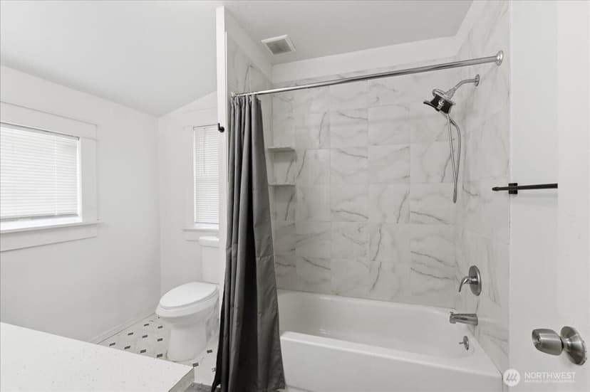 Property photo for 331 100th Street S, Parkland photo 12