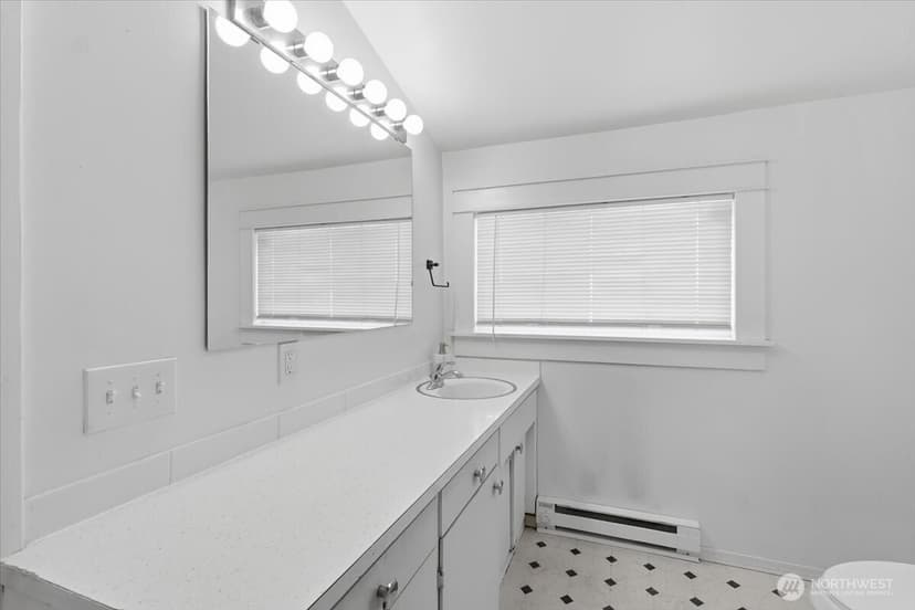 Property photo for 331 100th Street S, Parkland photo 13
