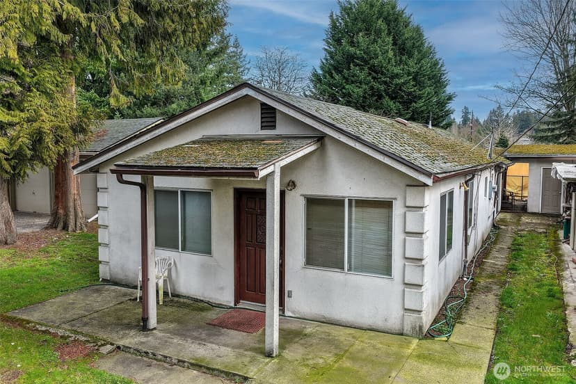 Property photo for 13034 30th Avenue NE, Seattle photo 8